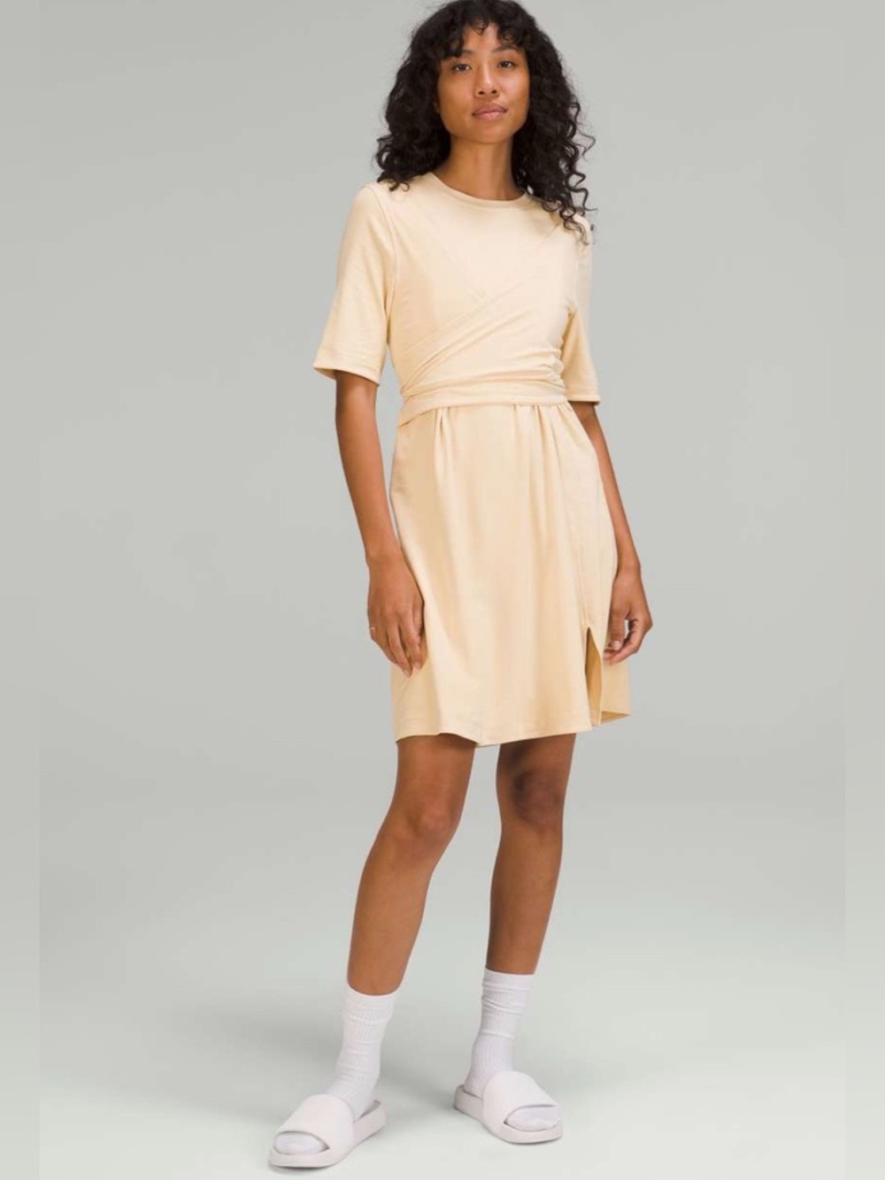 Lululemon Cotton Wrap-Front T-Shirt Dress
Prosecco Size 4. Excellent condition